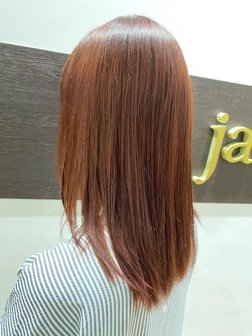 セミロング カラー ブラウンカラー オレンジ オレンジブラウン ヘアカラー トリートメント 暖色系カラー まおのヘアスタイル
