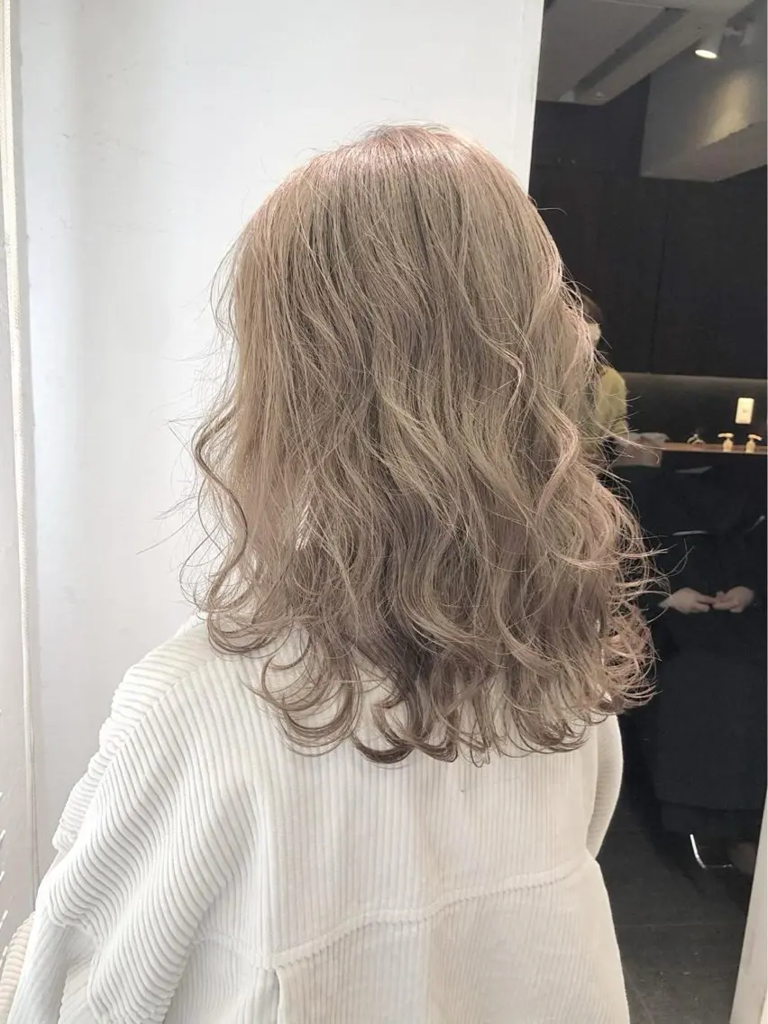 《フルブリーチカラー💕》フルブリーチ+髪質改善カラー+エクラリティTr(2step)🌈ロング料金0円の写真