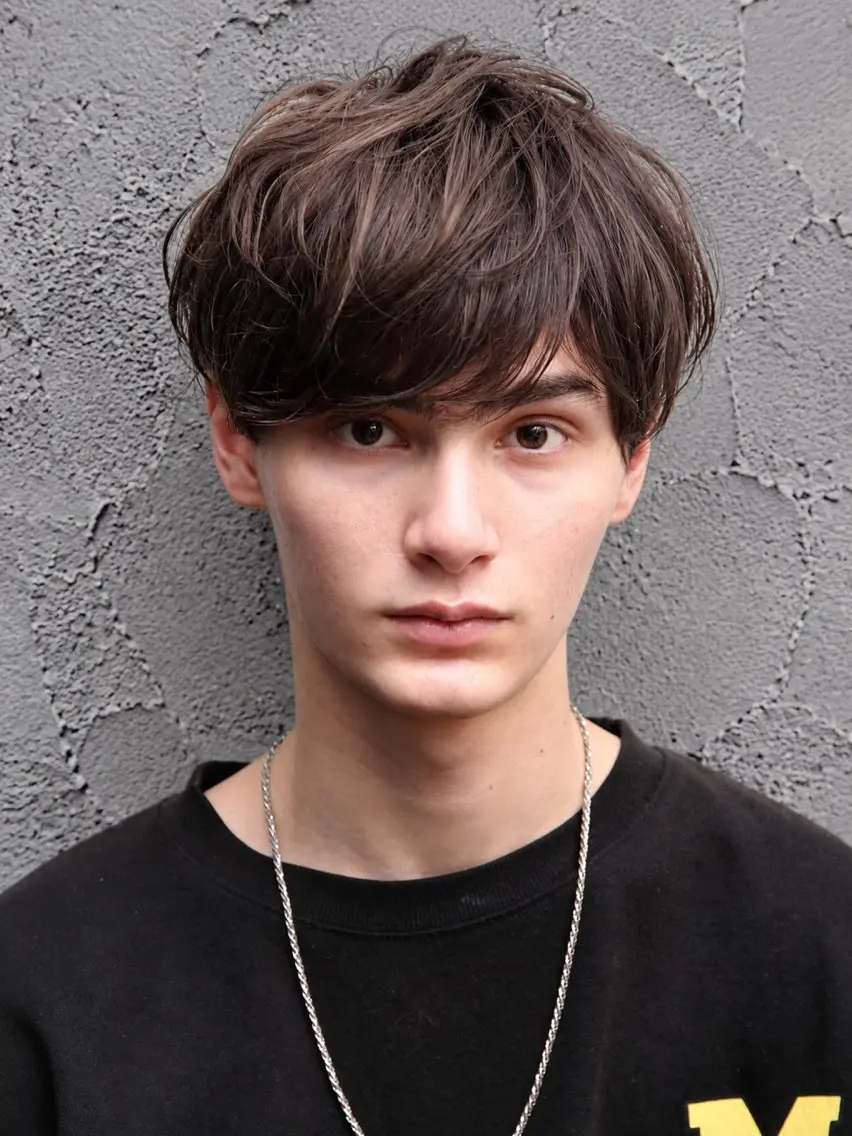 ミディアム 秋葉 玲唯のヘアスタイル