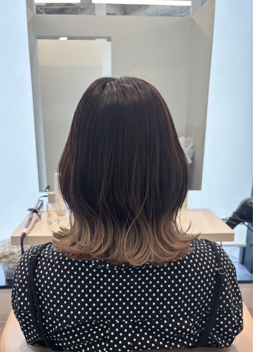 ミディアム カラー ヘアアレンジ デザインカラー ヘアカラー トリートメント ヘッドスパ ヘアセット 押切 響　のヘアスタイル