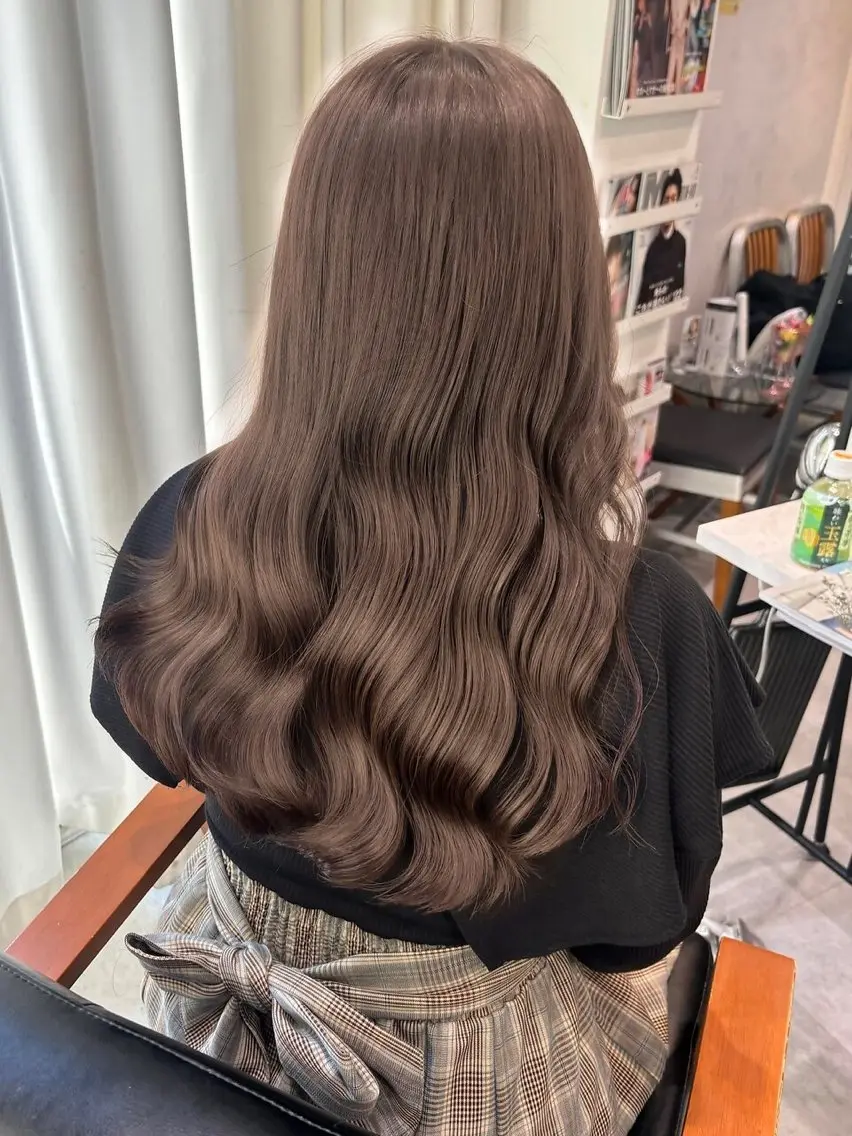 カラー カット ヘアカラー トリートメント ユナ/透明color /艶髪/落とせる暗髪のヘアスタイル