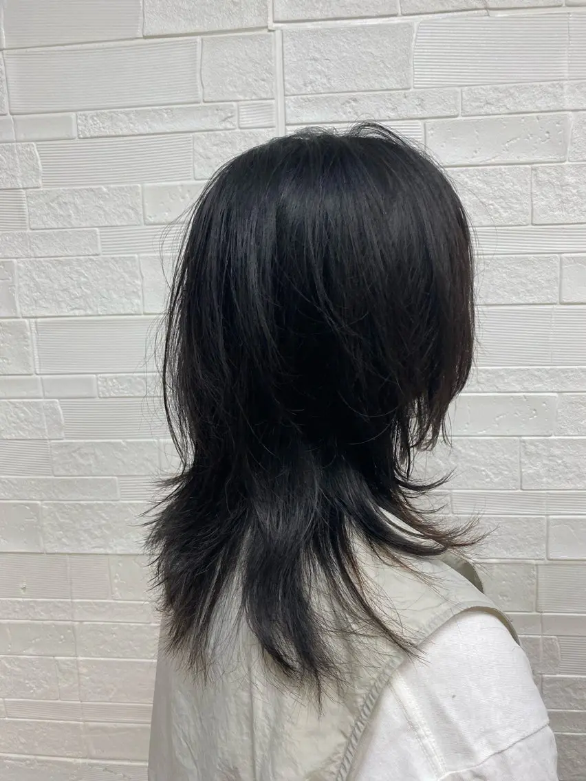 ミディアム レイヤーカット ウルフカット ウルフレイヤー 🌙𝑳𝑼𝑵𝑨 工藤/メンズカット✂のヘアスタイル
