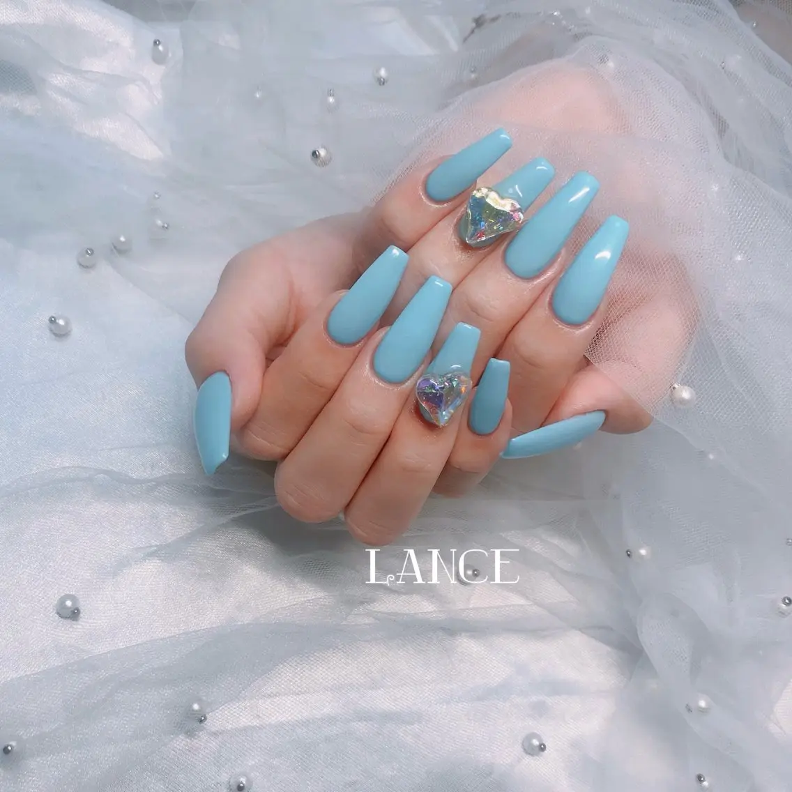 ネイル オーロラネイル フレンチネイル グラデーション キラキラネイル 韓国ネイル Lance nailのネイルデザイン