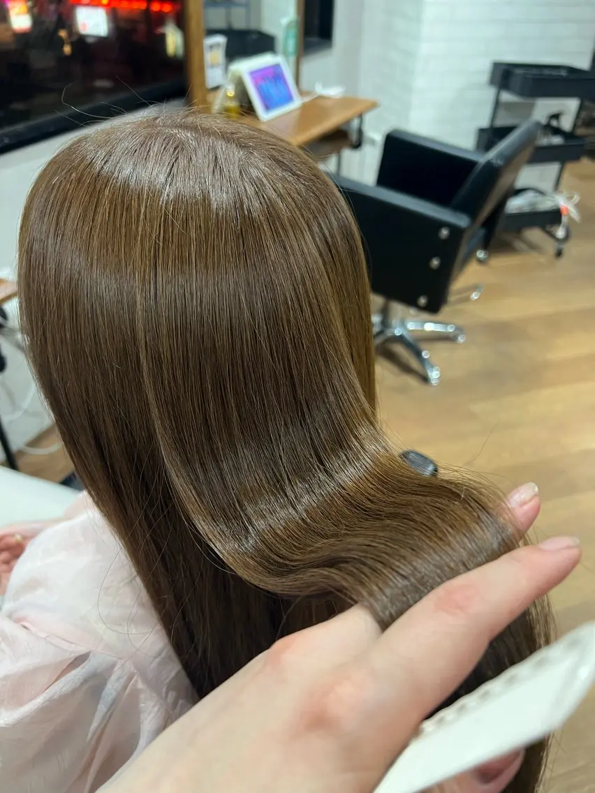 セミロング カラー アッシュ オレンジ ヘアカラー レ ナのヘアスタイル