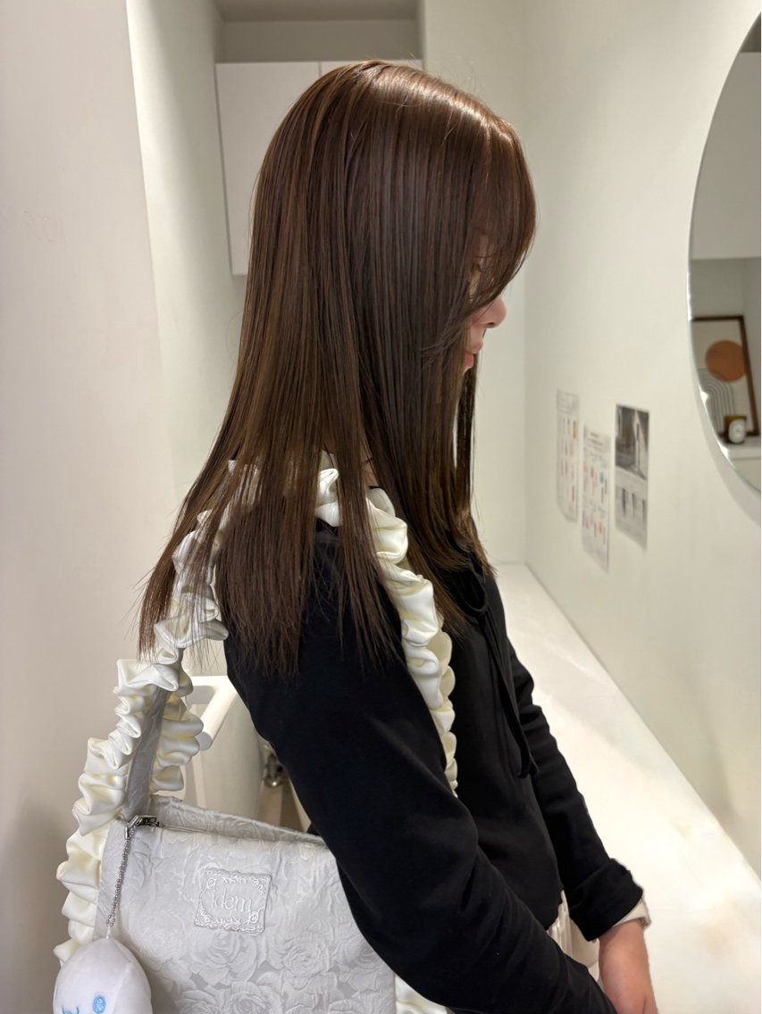 セミロング カラー ベージュカラー ブラウンカラー ブラウンベージュ カット ヘアカラー トリートメント 透明感カラー🫧 nanohaのヘアスタイル