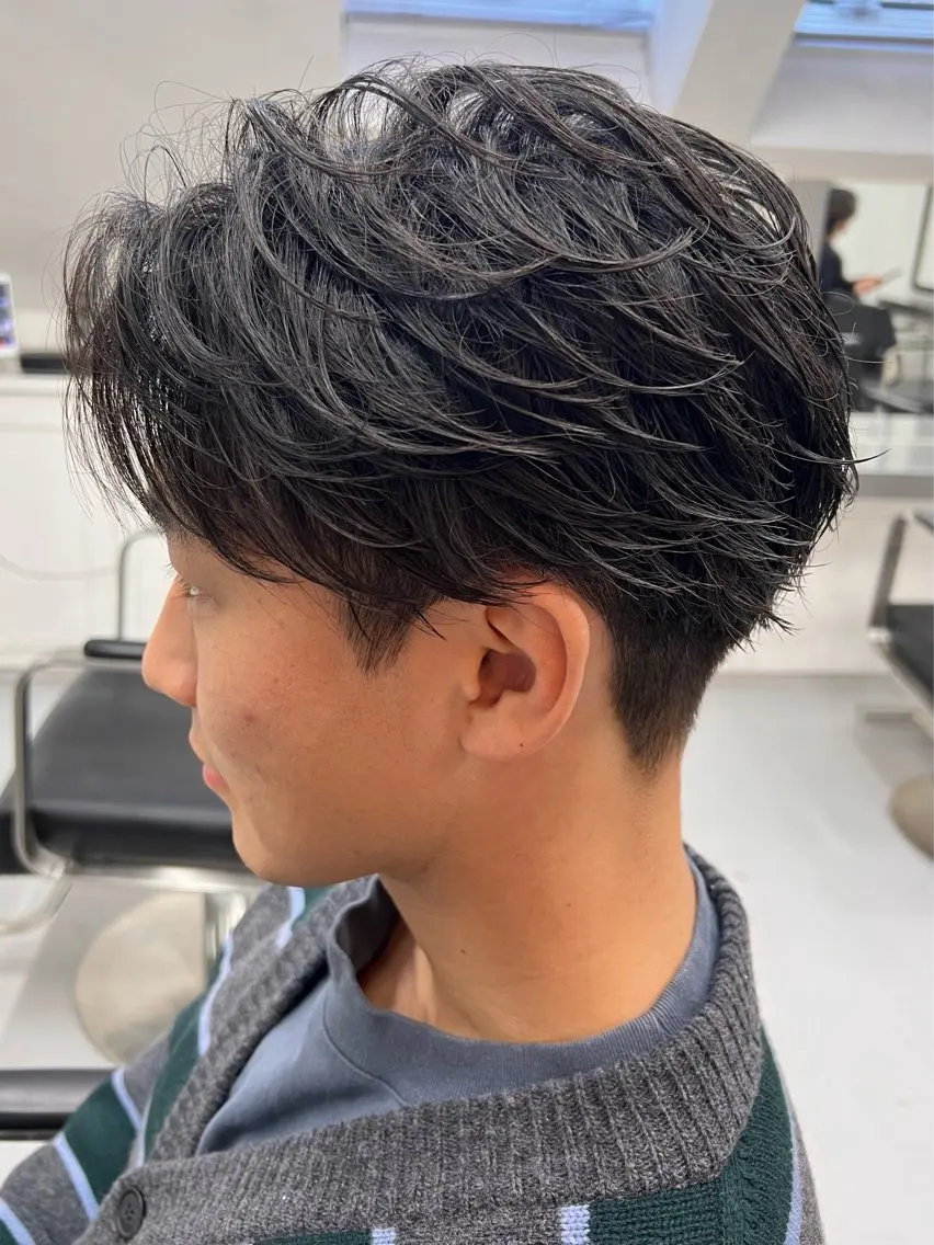 ショート パーマ メンズ フェザーパーマ メンズパーマ カット パーマ シャドウパーマ フェザーパーマ稲村のヘアスタイル
