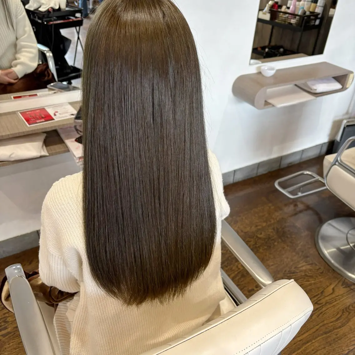 イルミナカラー＋トリートメント＋シャンプーブローの写真