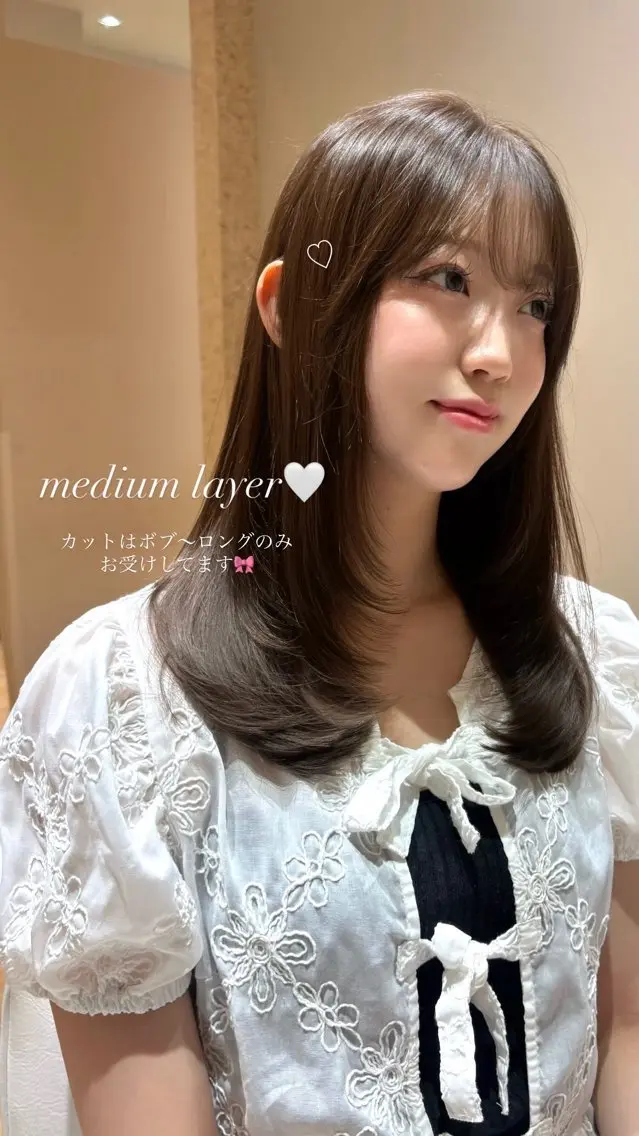 ミディアム ミディアムレイヤー 顔周りカット レイヤーカット 小顔カット KANON 透明感カラー🎀のヘアスタイル