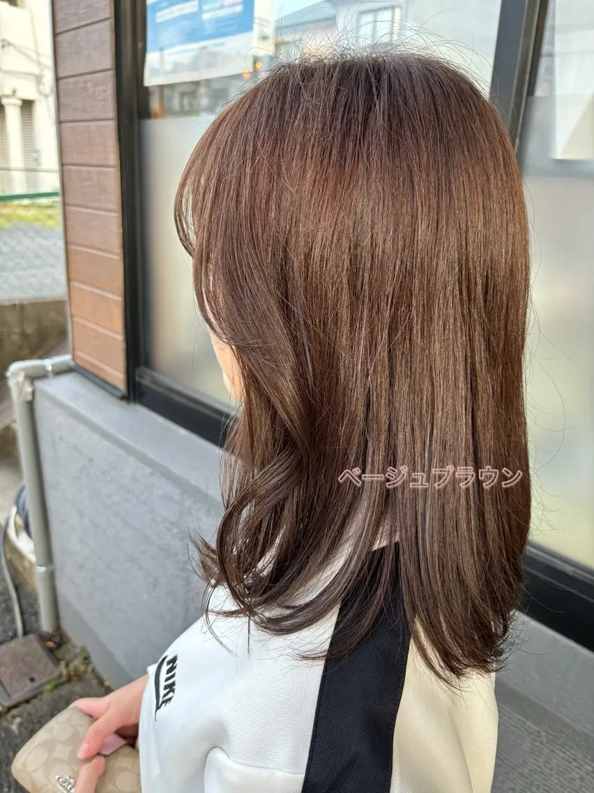 ミディアム カラー ベージュカラー ブラウンカラー 透明感カラー カット ヘアカラー トリートメント 亀山 来未のヘアスタイル
