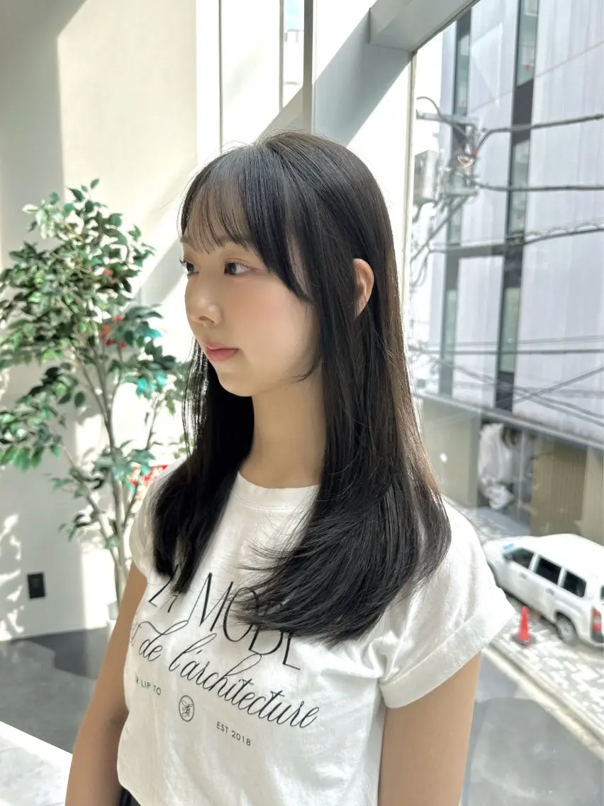 ロング カラー ブリーチ グレージュ ブリーチなしカラー オリーブグレージュ オリーブグレー カット ヘアカラー トリートメント 矢野 晃平のヘアスタイル