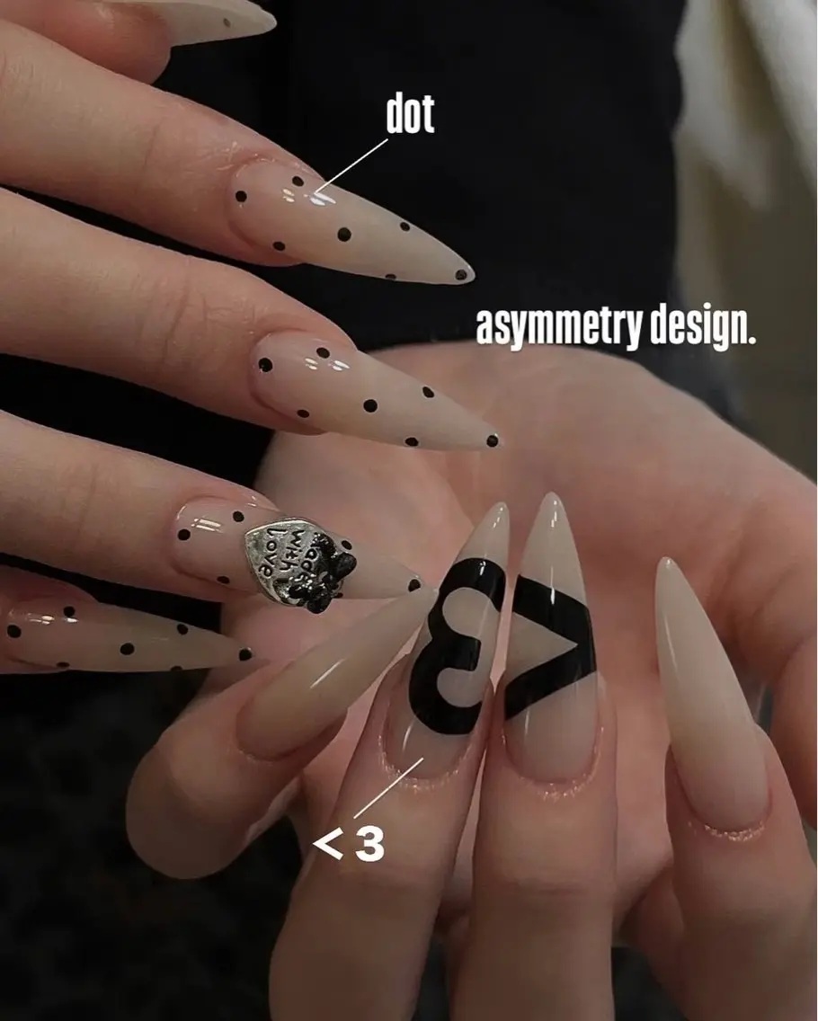 ネイル チークネイル ドット フットネイル フレンチネイル グラデーション ハンドネイル ハンドケア Nihonthy Nail 新宿のネイルデザイン