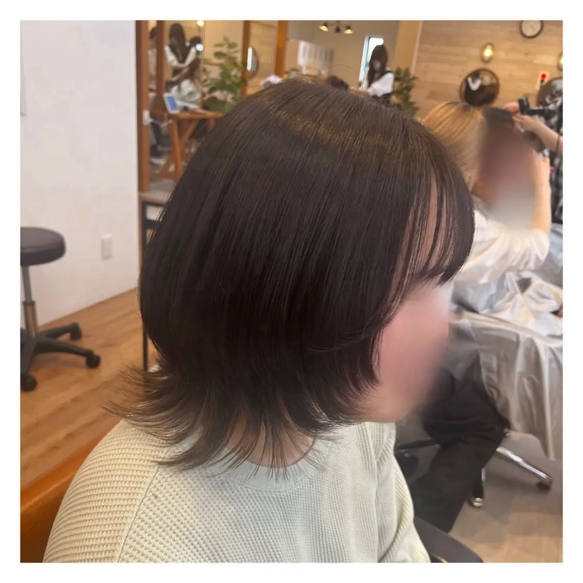 ミディアム ウルフカット 北上 春華のヘアスタイル