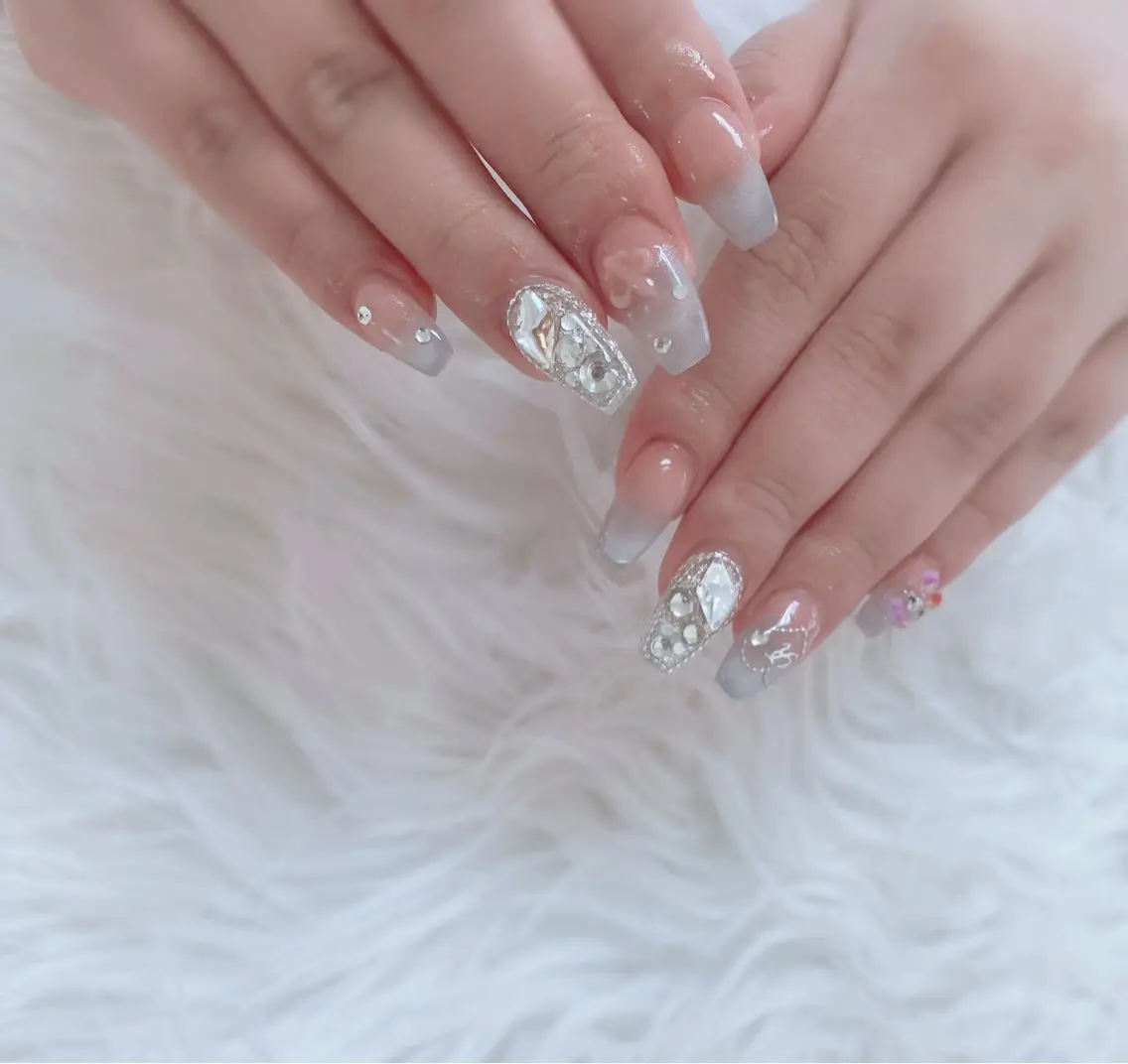 ネイル ESPOIR Ｎのネイルデザイン