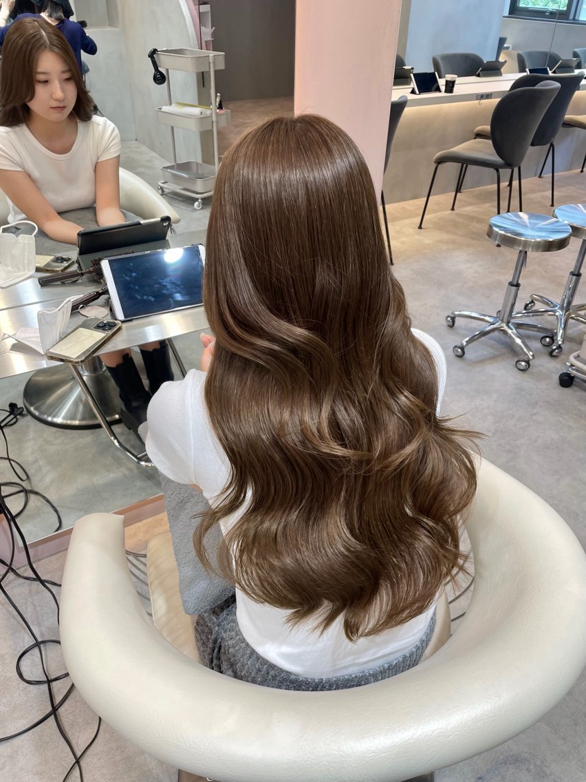 セミロング カラー ヘアアレンジ ベージュカラー ブリーチ 透明感カラー ダブルカラー ヘーゼル カット ヘアカラー トリートメント ヘアセット 縮毛矯正ブリーチなし 🍒❤ゆうきのヘアスタイル