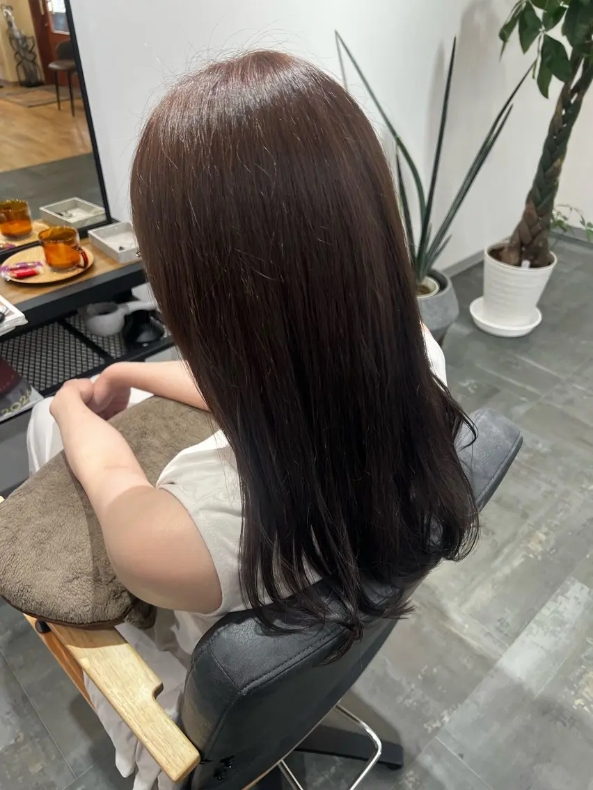 セミロング カラー 渡辺 リオのヘアスタイル