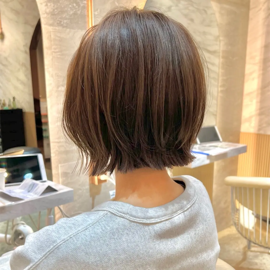 ショート カラー レイヤーカット カット ヘアカラー トリートメント 韓国ヘア♡おくれ毛♡ ボブ♡sayakaのヘアスタイル