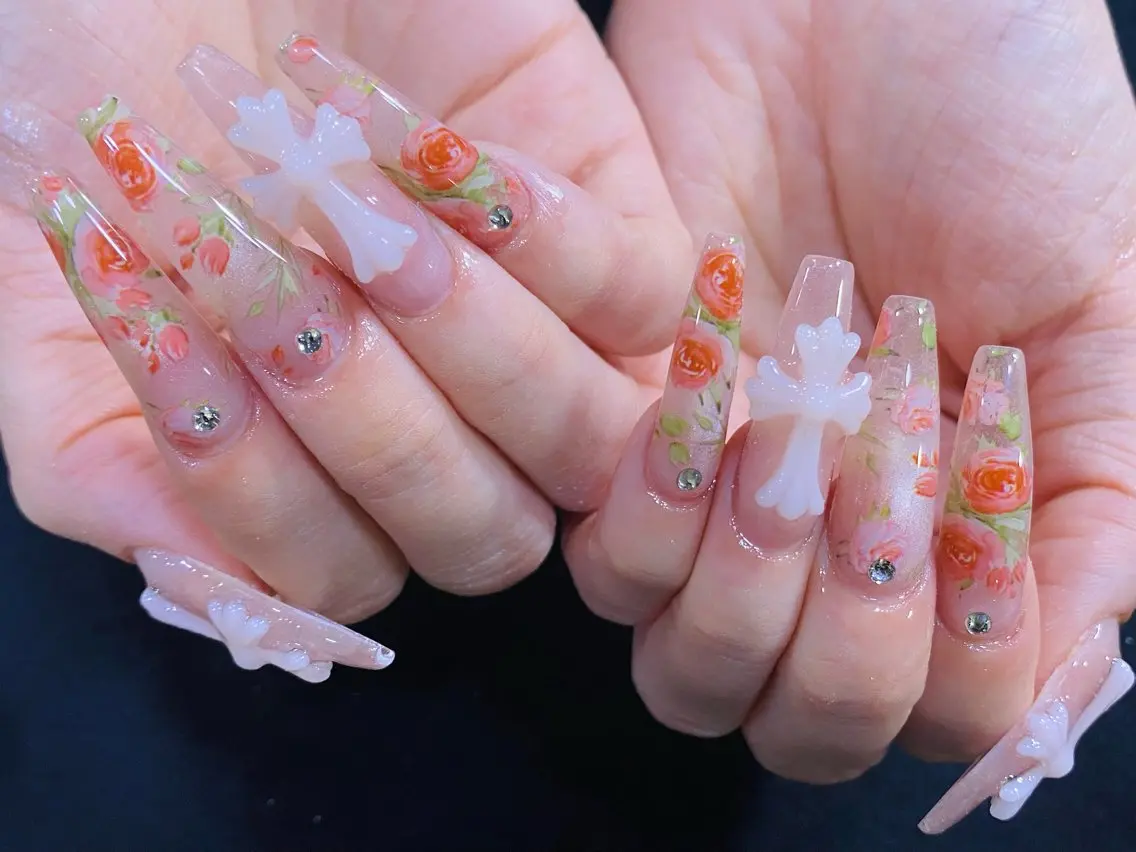 ネイル ハンドネイル ハンドケア C C🌼のネイルデザイン
