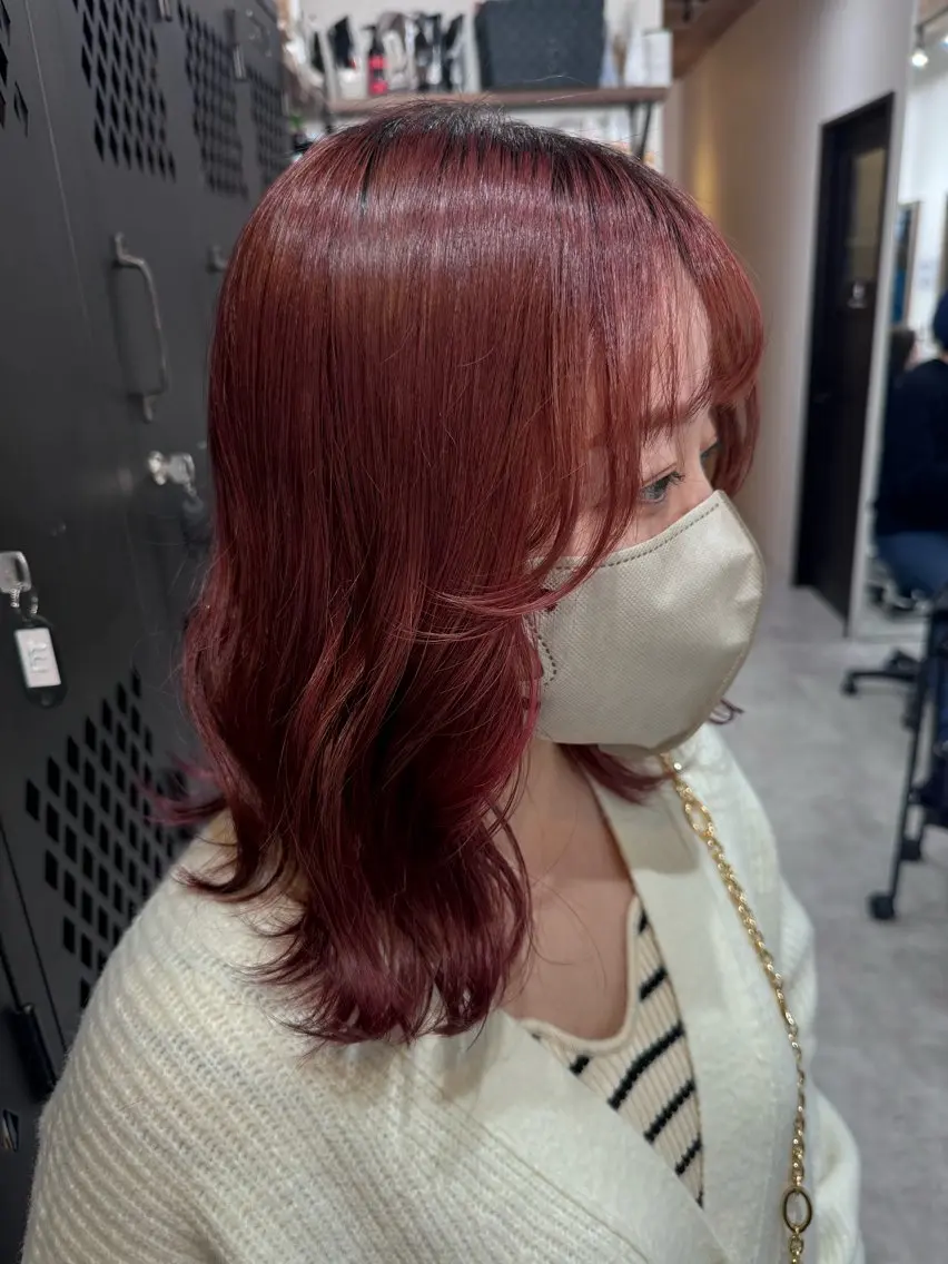セミロング カラー ピンクカラー 花見 亜沙美のヘアスタイル