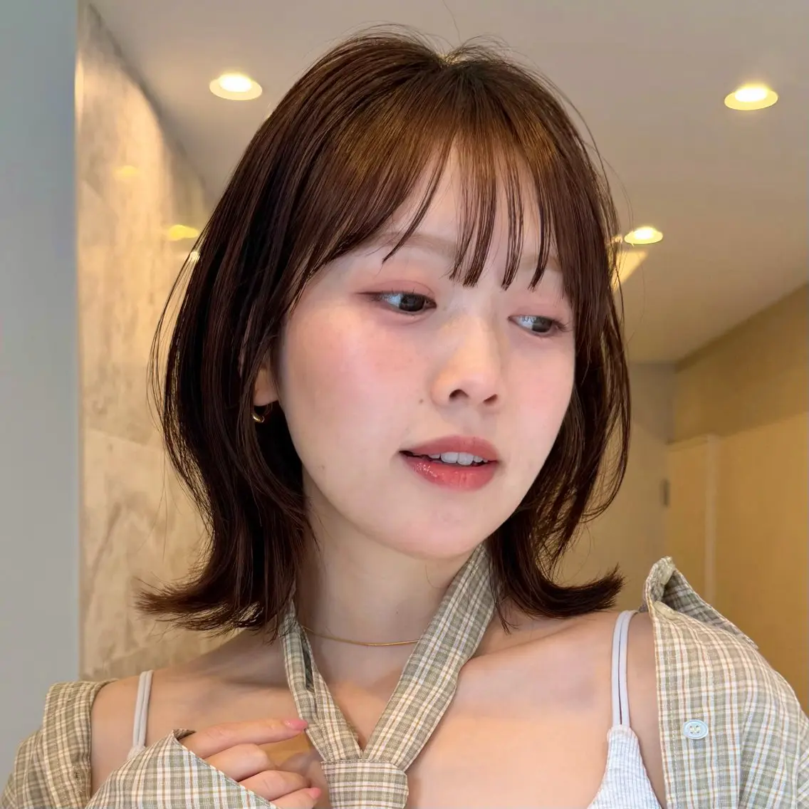 ミディアム カラー 顔周りレイヤー꙳⋆ ミディアム⌇SAKIのヘアスタイル