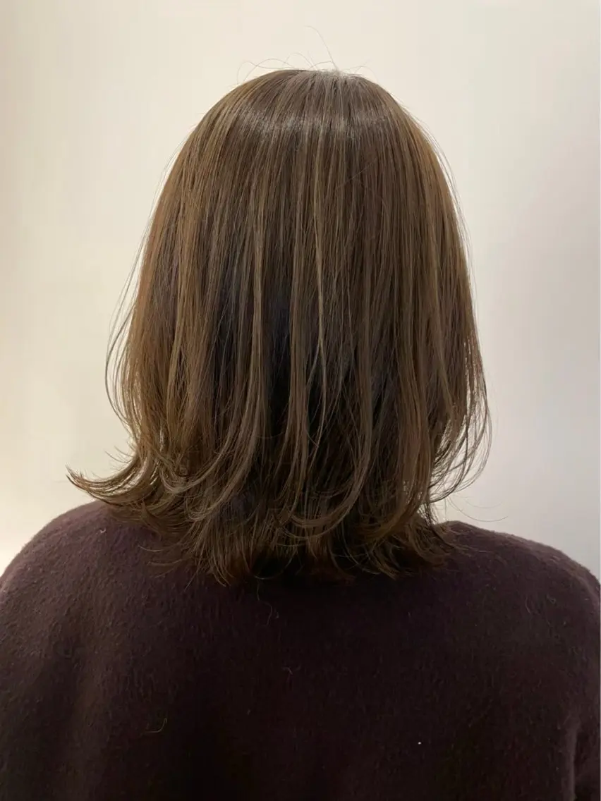 カラー オオツカ ヒカルのヘアスタイル