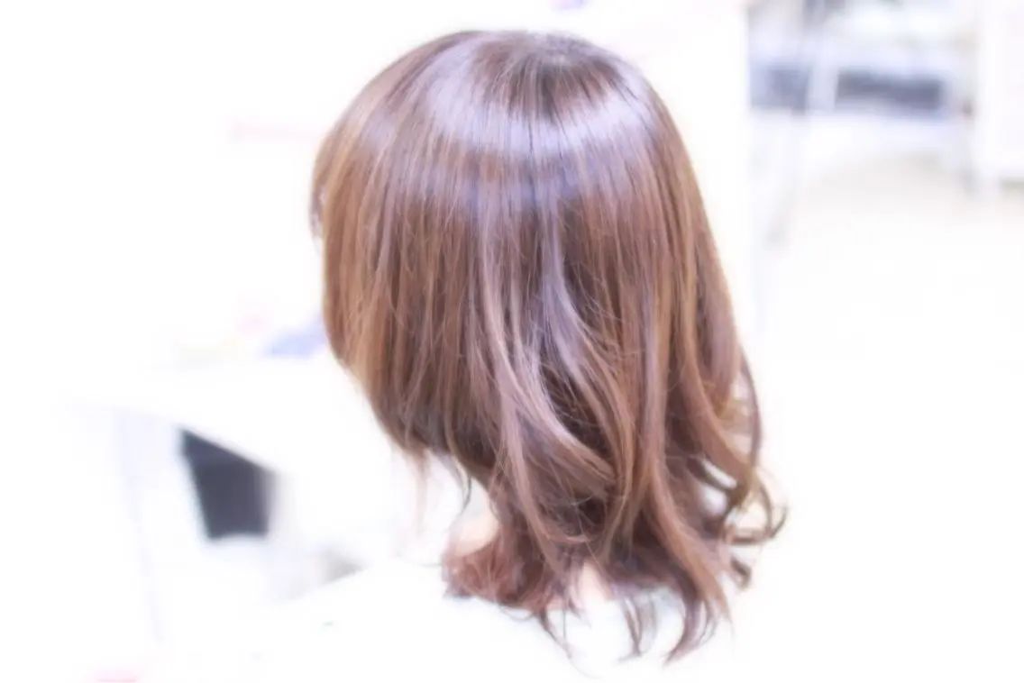 セミロング カラー カット ヘアカラー トリートメント 大通り1番出口1分 髪質改善ヴィソップのヘアスタイル
