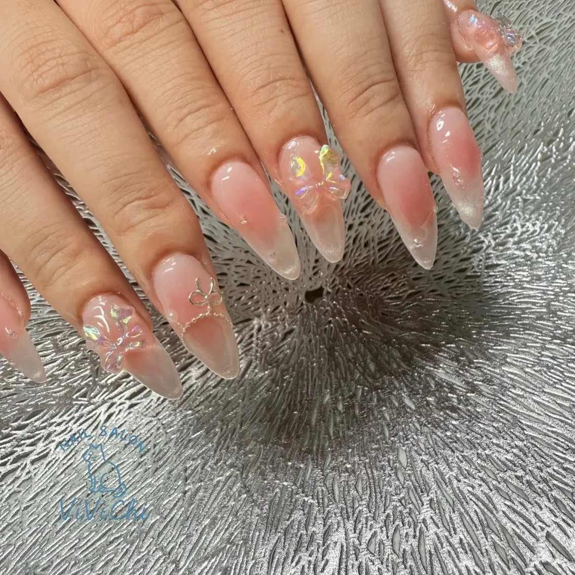 ネイル ViViChi 梨帆のネイルデザイン