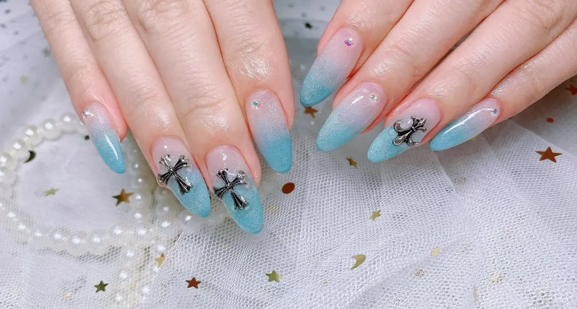 ネイル 長さ出し フットネイル ジェルネイル 韓国ネイル マグネットネイル ハンドネイル Kalmia Nailのネイルデザイン