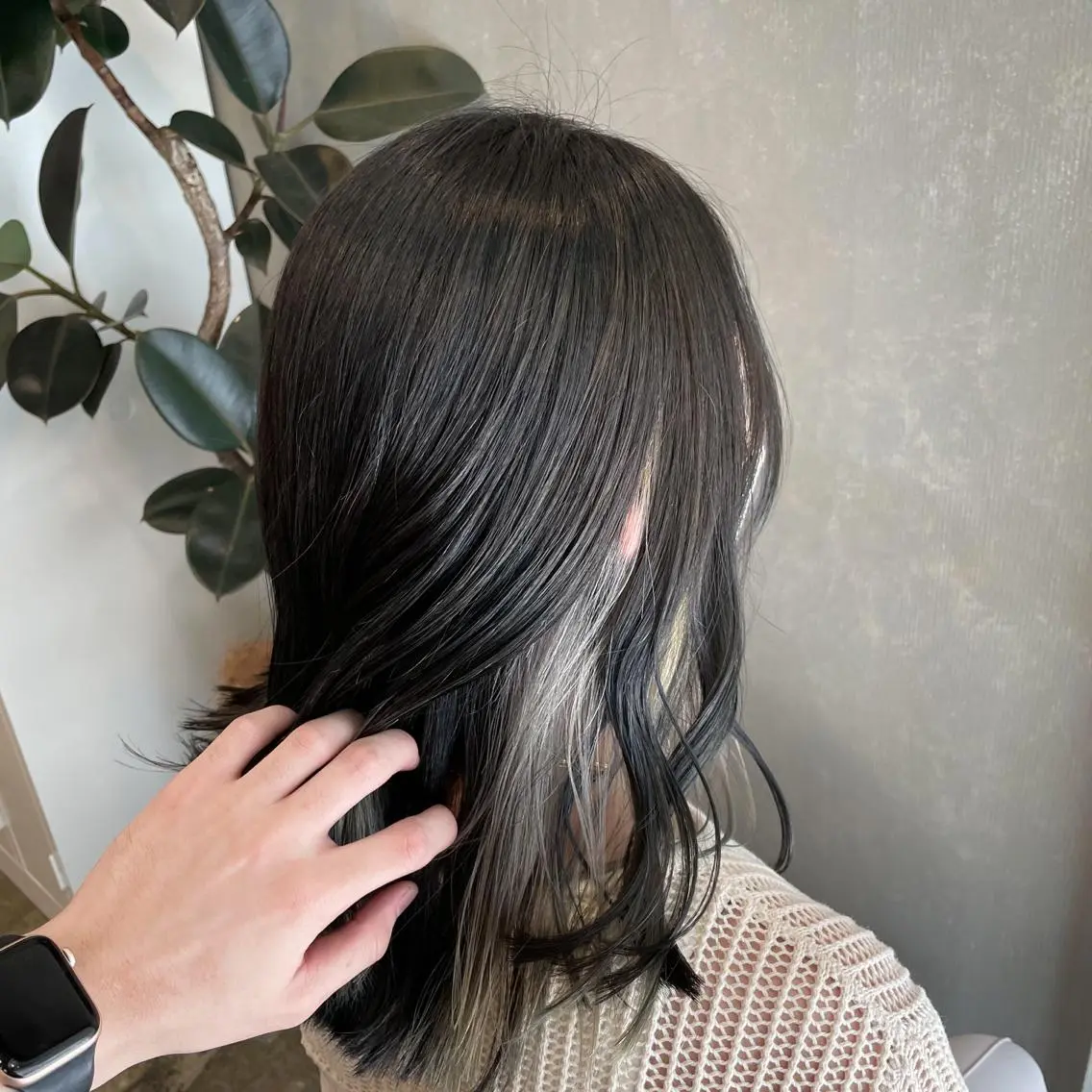 セミロング カラー FERIA梅田🖤 透明感カラー🎀のヘアスタイル