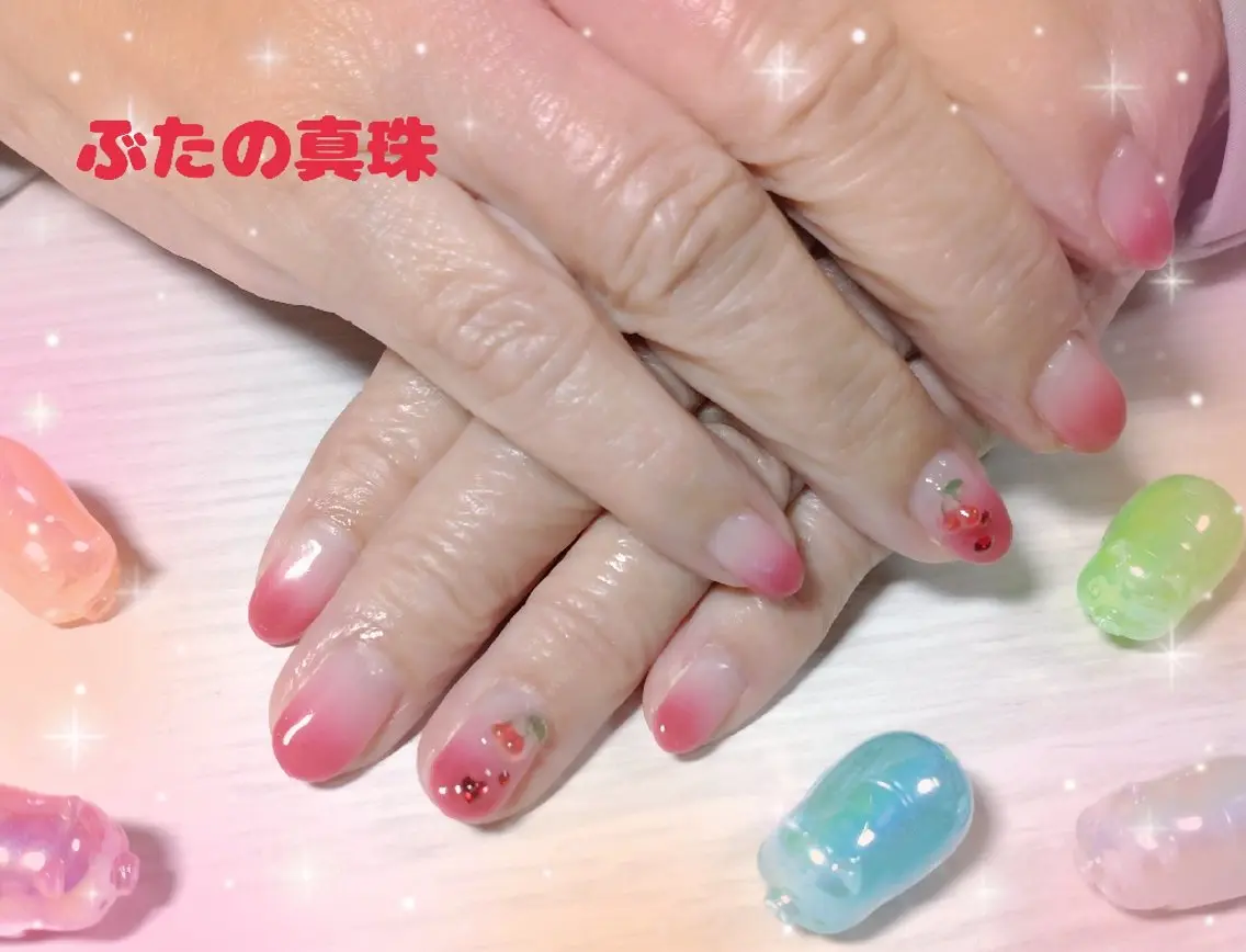 ネイル ハンドネイル 林 珠里のネイルデザイン