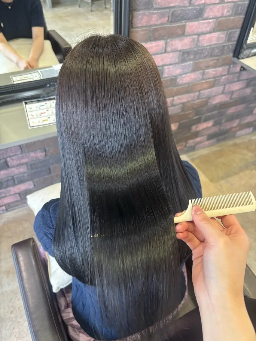 カラー 透明感カラー ここののヘアスタイル