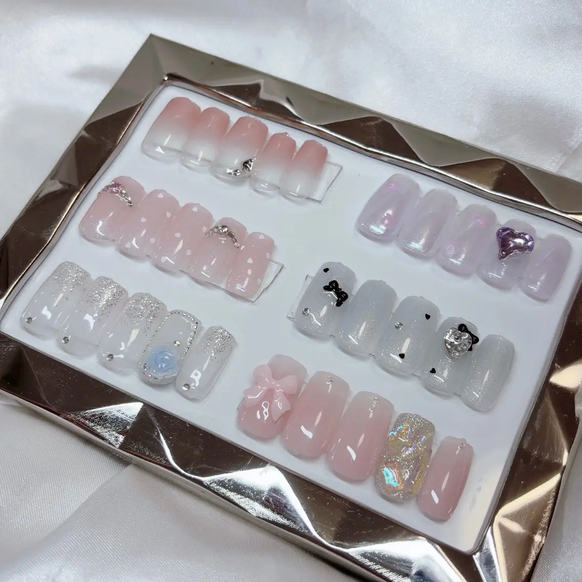 ネイル ハンドネイル emilia nailのネイルデザイン