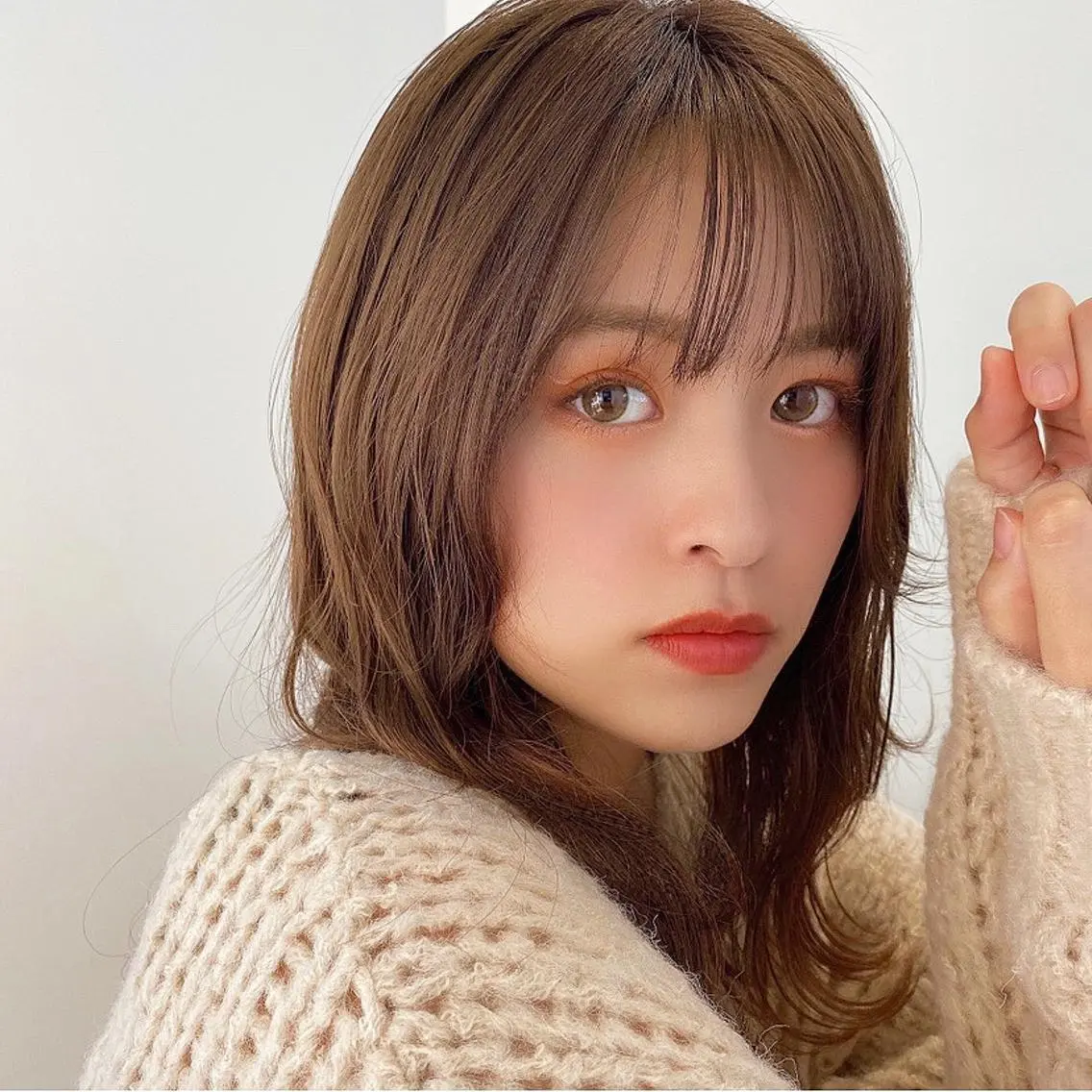 セミロング カラー ヘアアレンジ 対馬 粘音のヘアスタイル