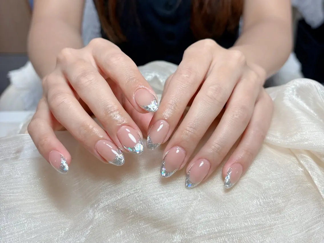 ネイル オーロラネイル チークネイル フレンチネイル ジェルネイル ガラスフレンチ ハンドネイル Nail Jolieのネイルデザイン