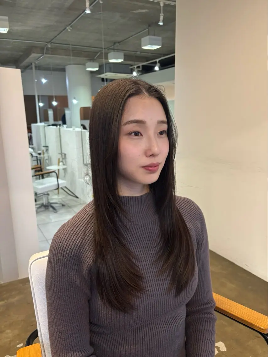 ロング カット ヘアカラー I nagiのヘアスタイル