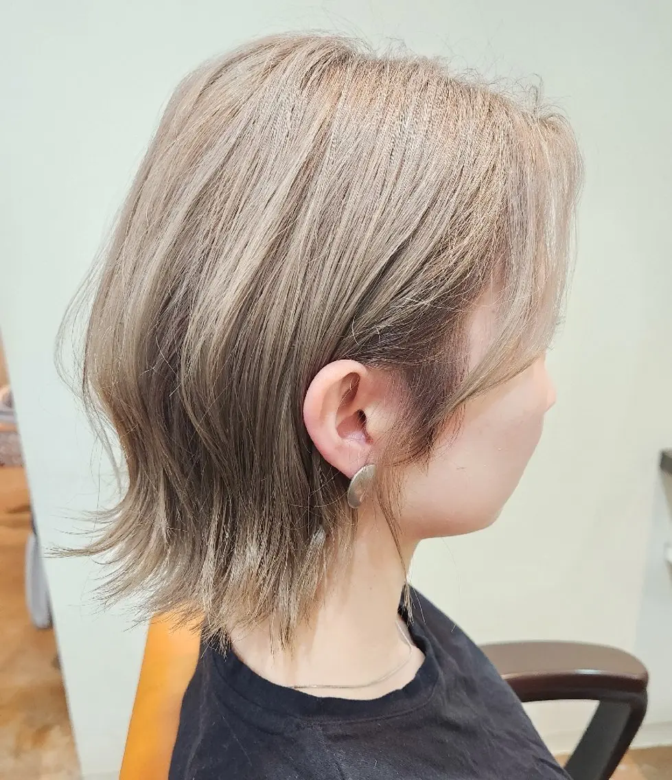 ミディアム カラー カット ヘアカラー ブリーチ、デザイン  カラー福士直矢のヘアスタイル