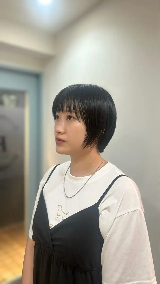 ショート ショートヘア カット トリートメント 岡田 杏奈のヘアスタイル