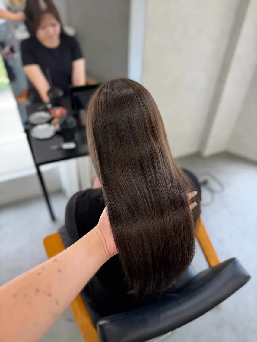 ロング ヘアカラー カリン🎀 艶カラー/レイヤーのヘアスタイル