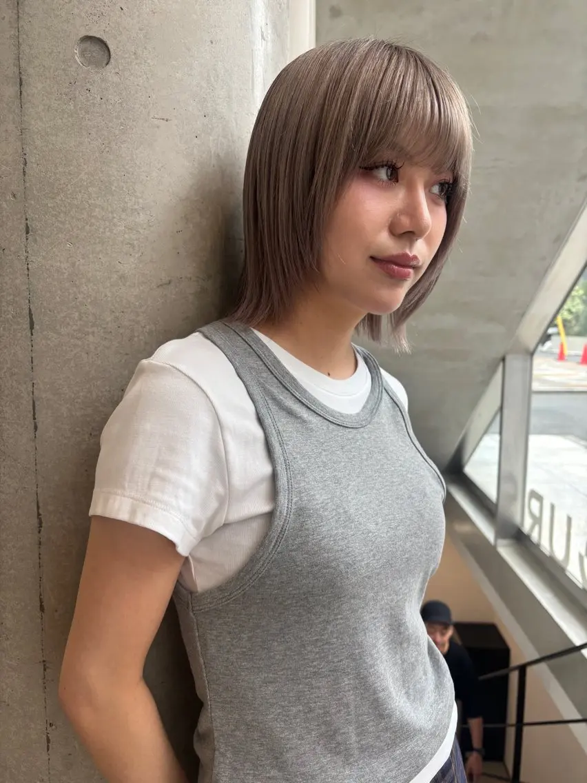 ミディアム カラー オカモト ハルカのヘアスタイル