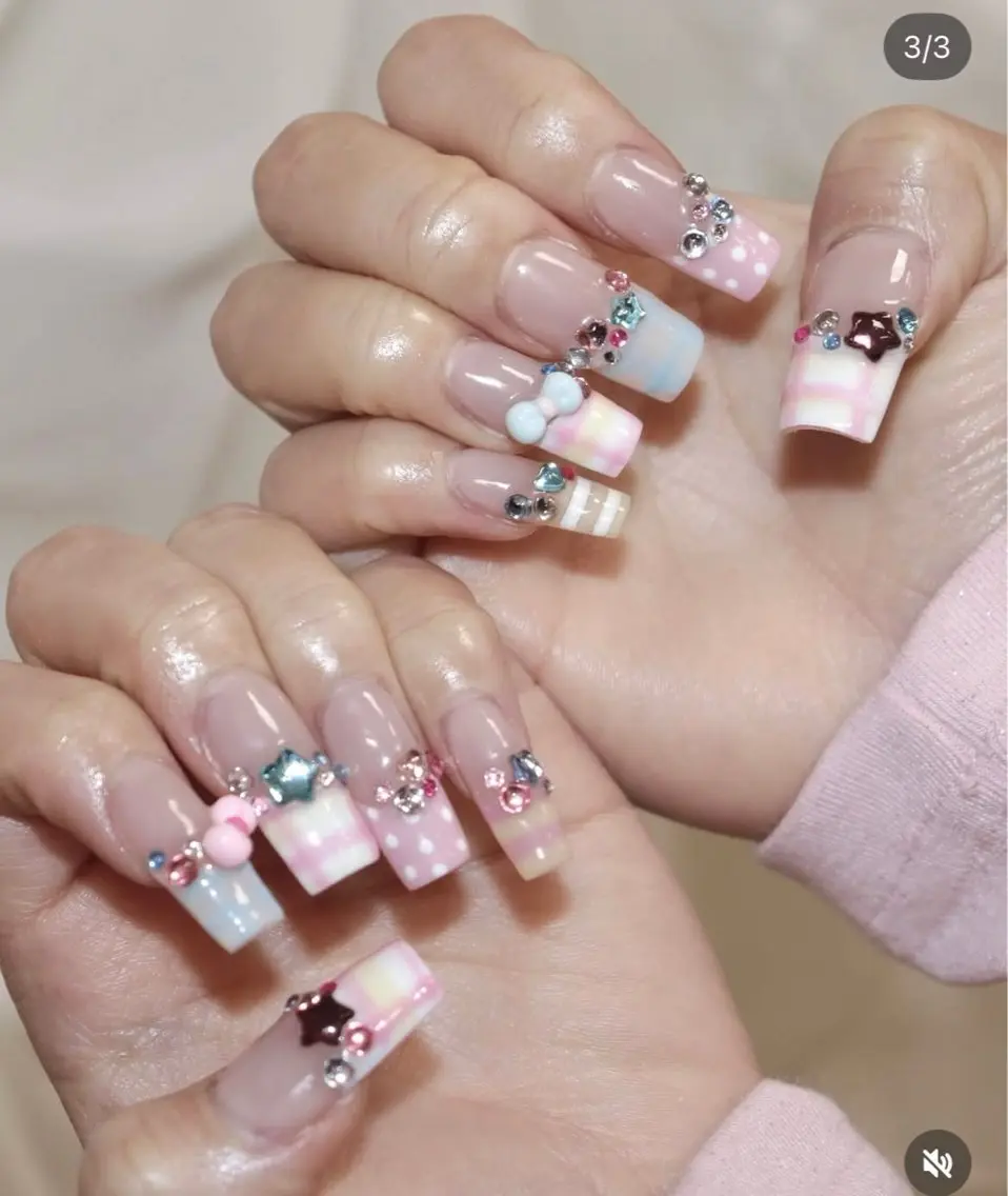 ネイル フレンチネイル ジェルネイル マグネットネイル 持ち込み ニュアンスネイル ハンドネイル Ribbonnail salonのネイルデザイン