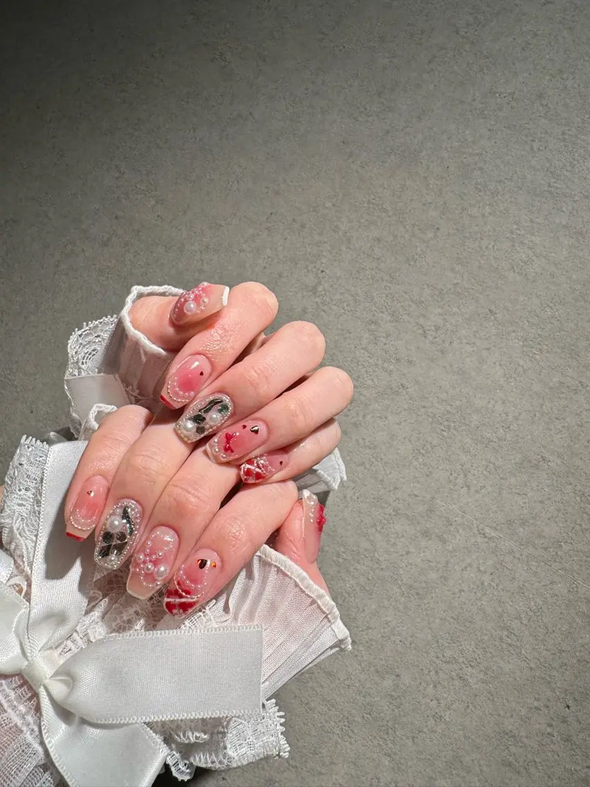ネイル ハンドネイル I-nailロング /ワンホン/キラキラのネイルデザイン