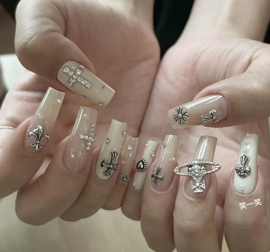 ネイル ハンドネイル ハンドケア 🍑 momo_nailのネイルデザイン