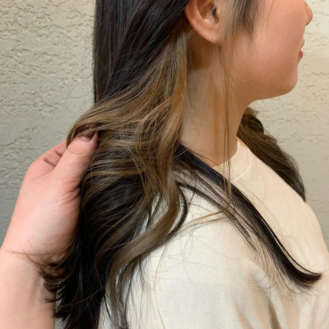 ロング カラー ヘアアレンジ ベージュカラー オルチャンヘア ヘアカラー トリートメント 韓国×髪質改善特化 💍maki💍のヘアスタイル