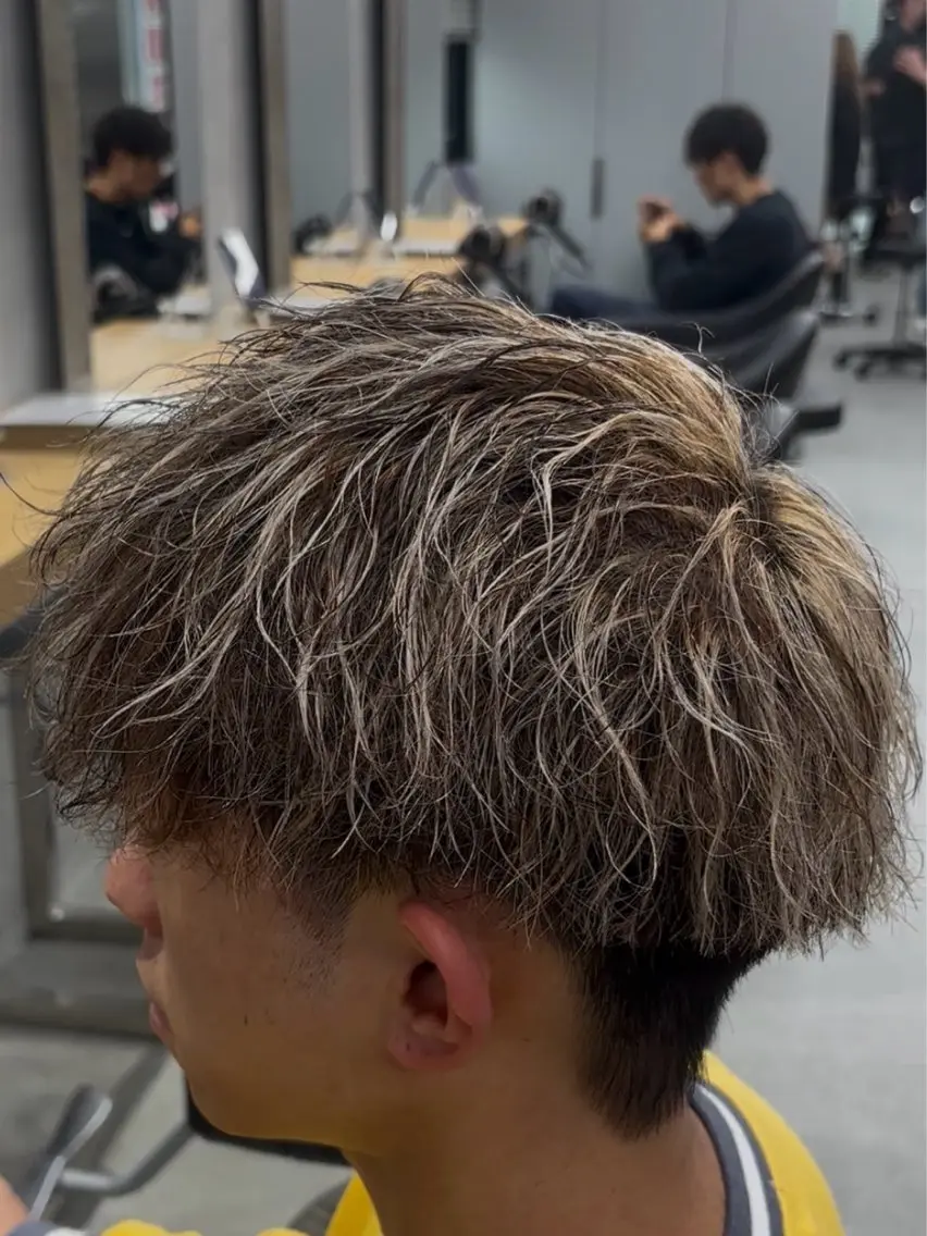 ショート パーマ メンズ カット ヘアカラー パーマ メンズ特化⚡️パーマ テッタのヘアスタイル