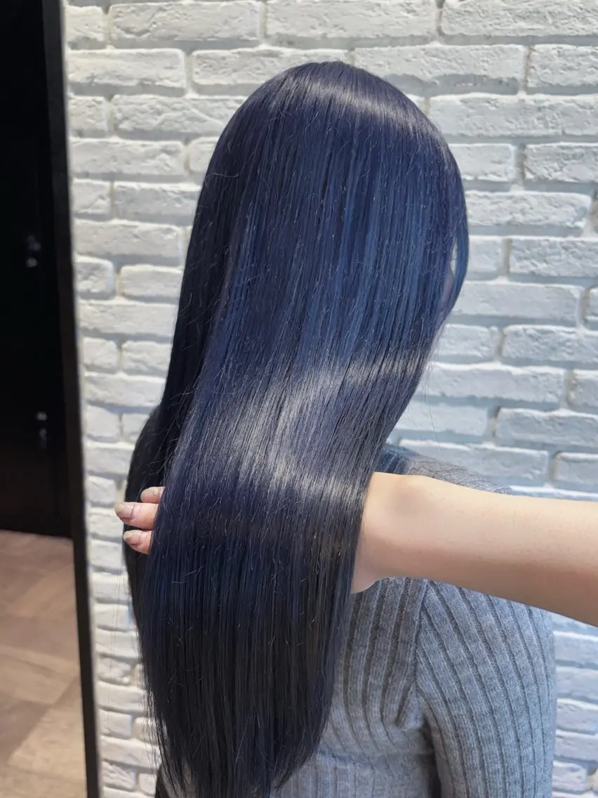 セミロング カラー ヘアカラー トリートメント 🫧寒色カラー/透明 感ブラック/Risaのヘアスタイル