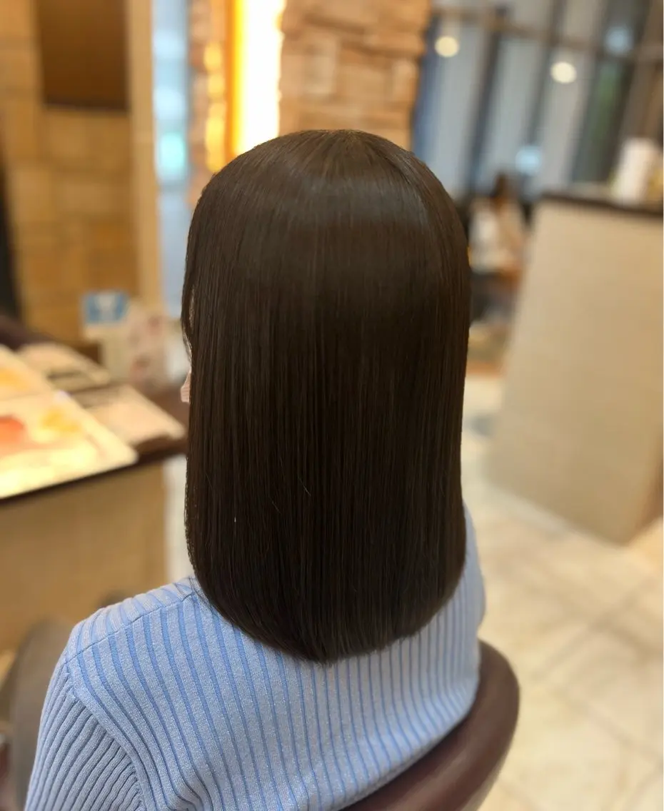 セミロング カラー グレージュ オリーブグレージュ オリーブグレー Luana .Rioneのマツエク・マツパデザイン