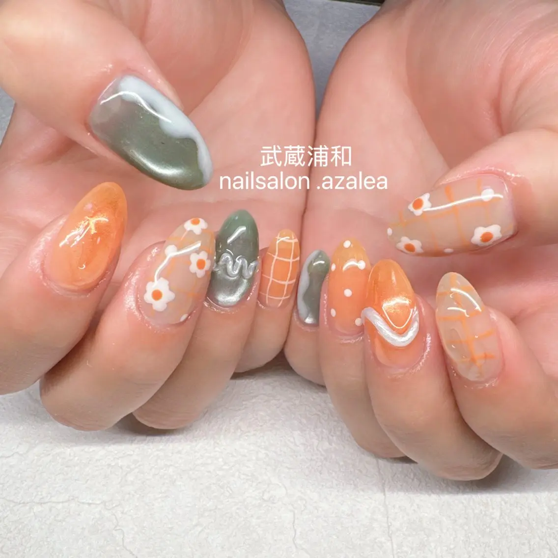 ネイル ハンドネイル R inのネイルデザイン