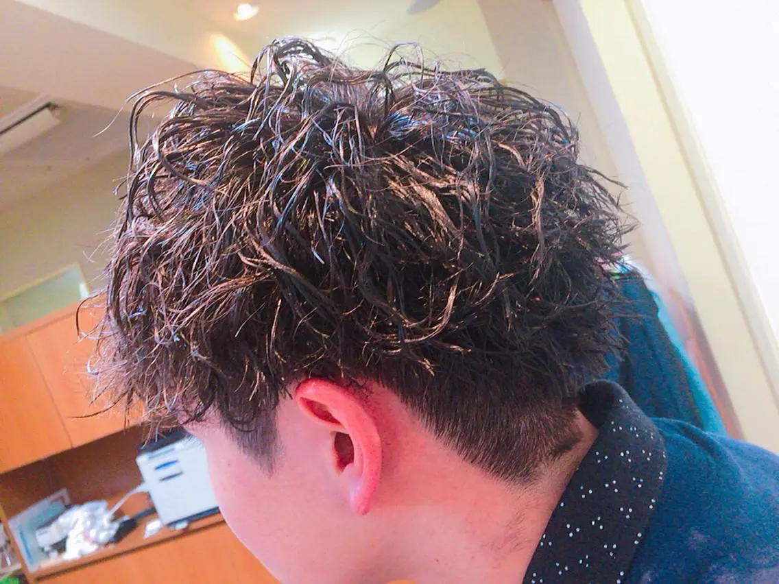 ショート パーマ メンズ メンズパーマ メンズツイストパーマ ツイストパーマ メンズカット kimotoのヘアスタイル