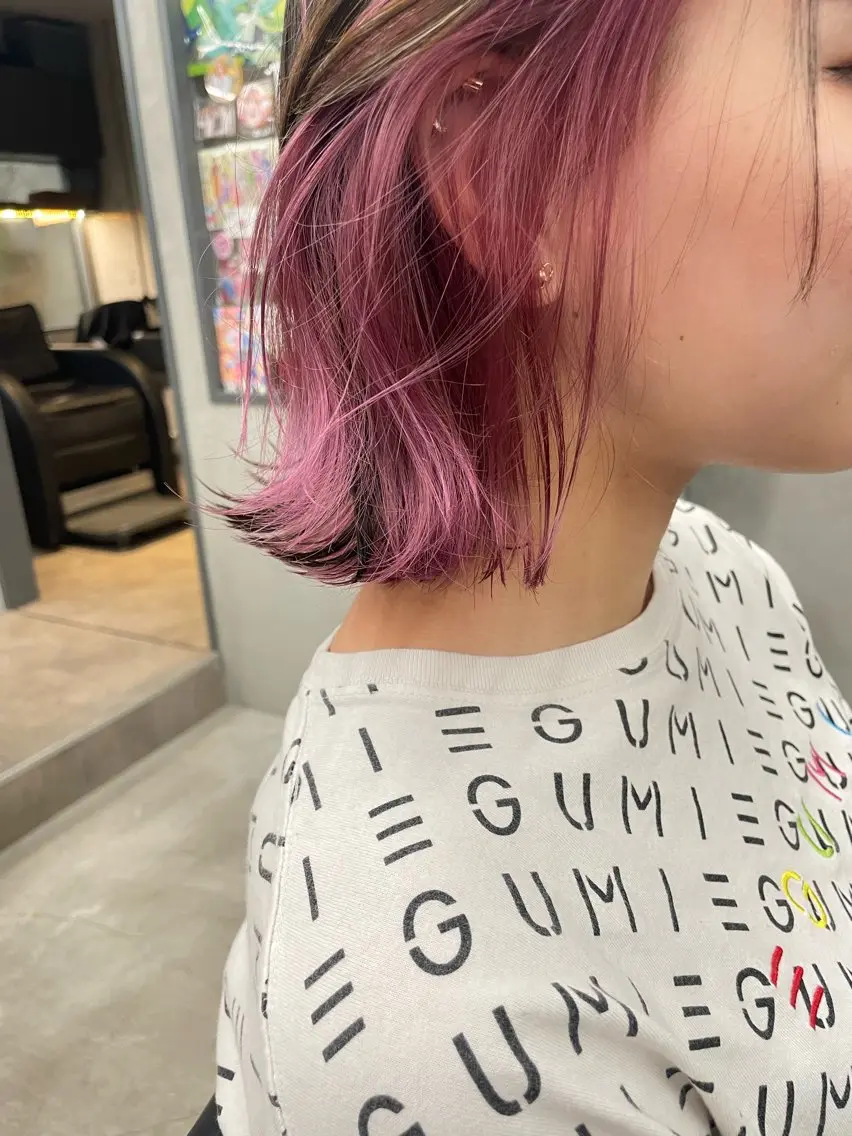 ロング カラー インナーカラー 推し ブリーチ  髪質改善のヘアスタイル