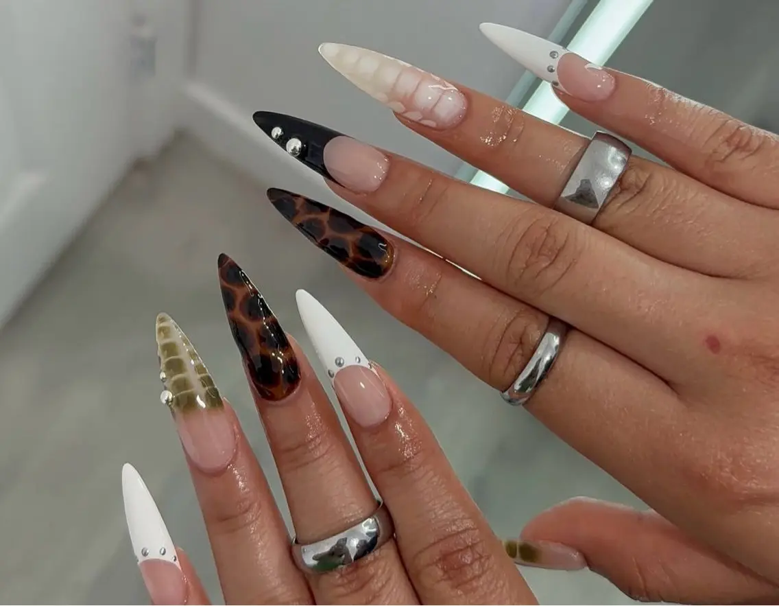 ネイル ハンドネイル NiJi Nailsのネイルデザイン