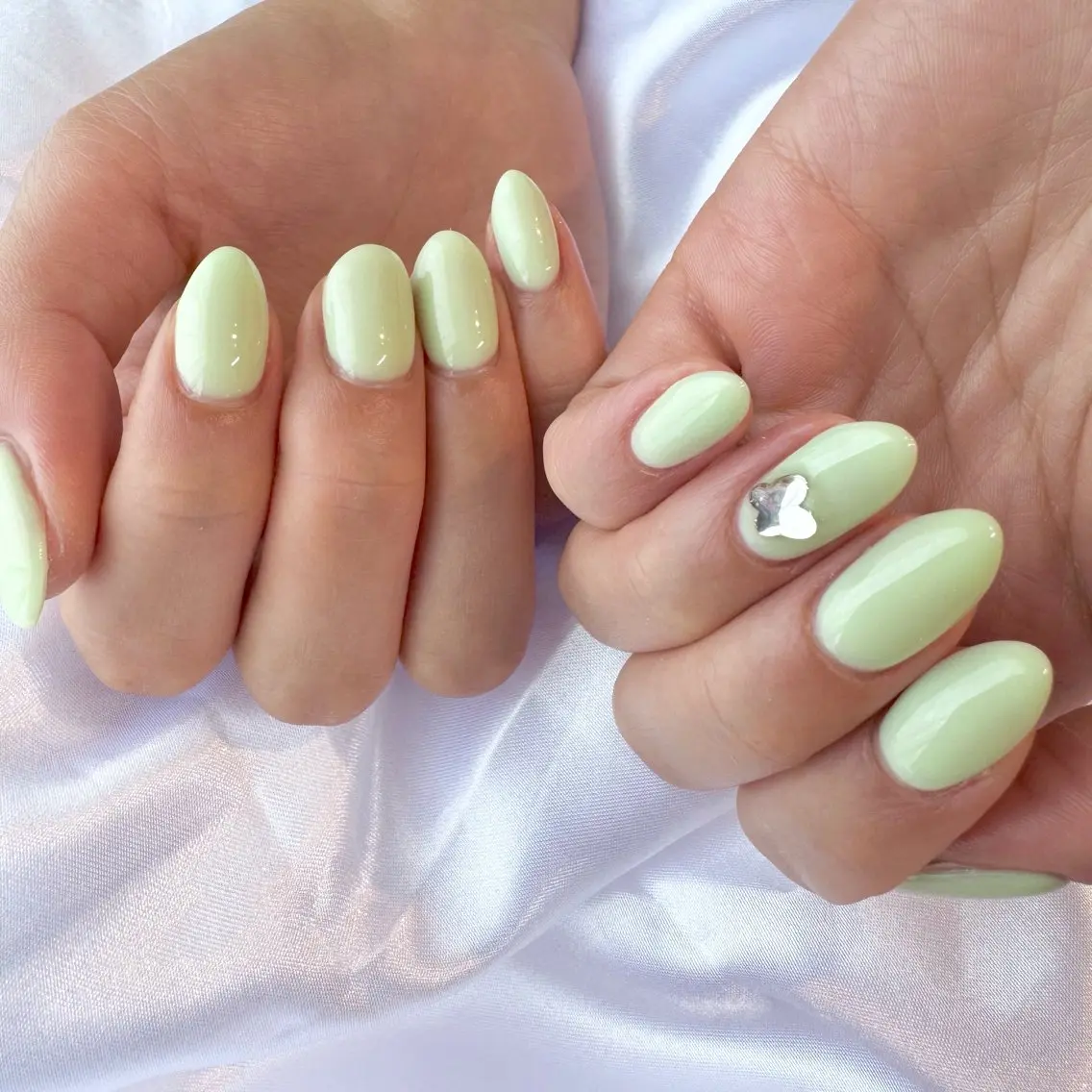 ネイル ワンカラーネイル ハンドネイル nail salon e'mu💐のネイルデザイン